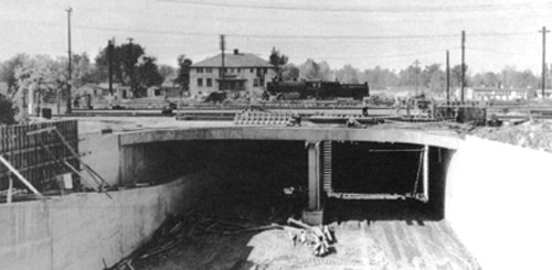 Construction of Washington underpass in Roseville from 1948